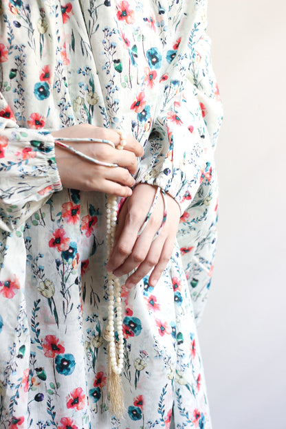 Namaz Chadar With Sleeves (Lawn) - Mahira