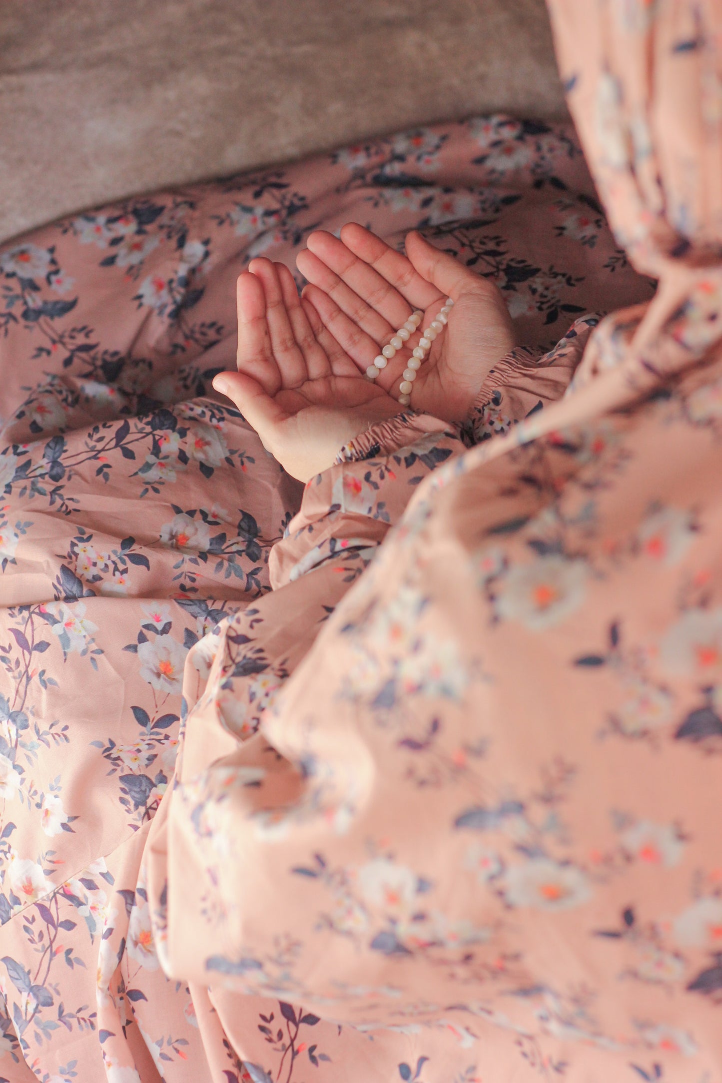 Namaz Chadar With Sleeves (Lawn) - Alaya