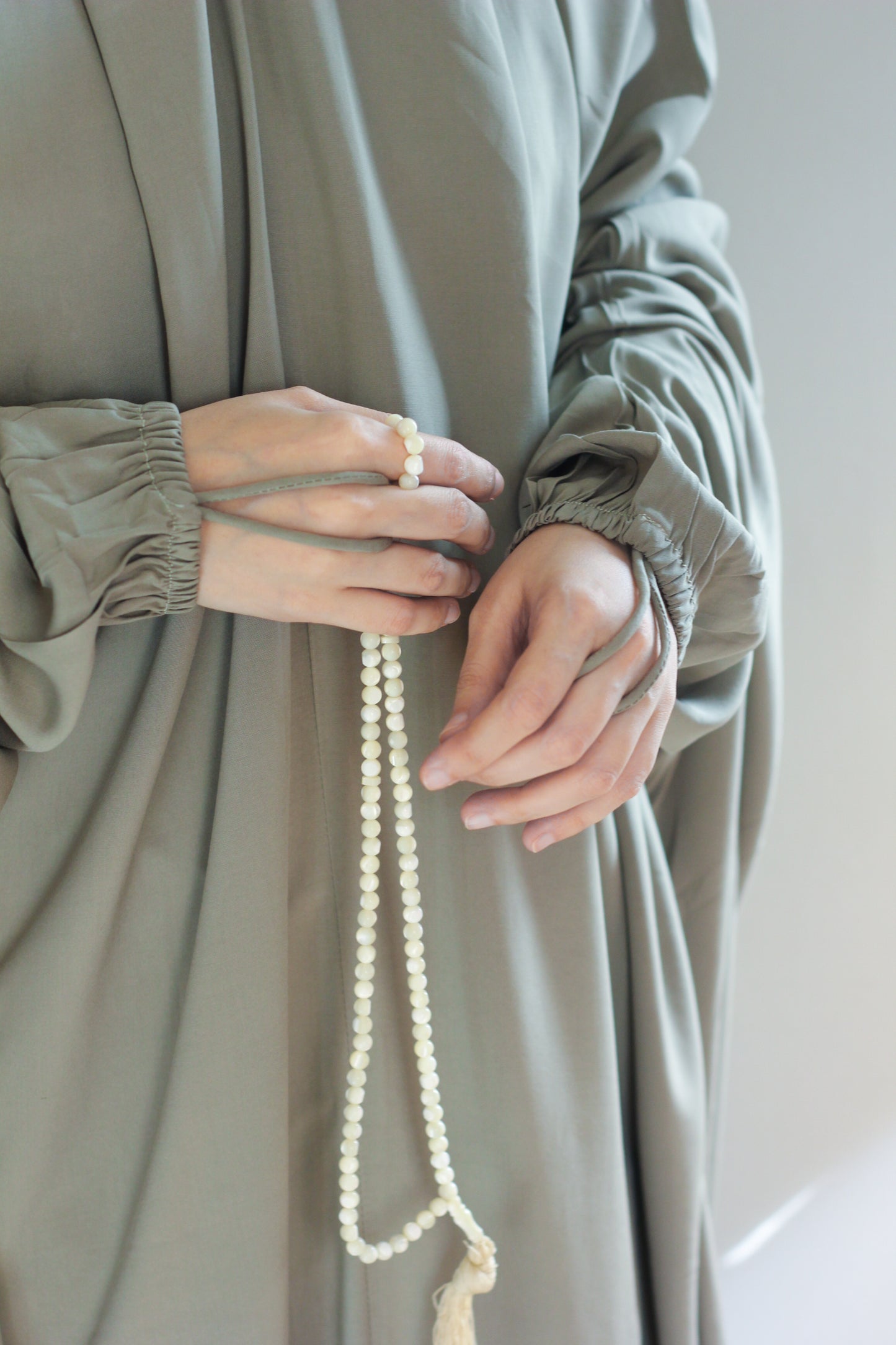 Namaz Chadar With Sleeves - Plain Sage