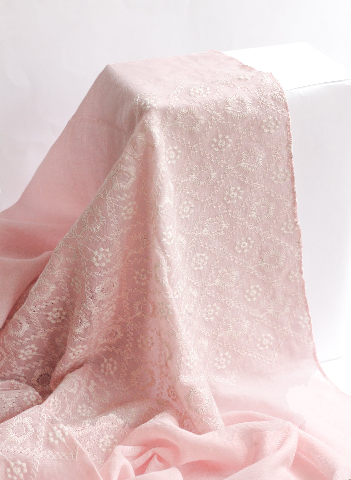 Melica Embroidered Hijab - Tea Pink