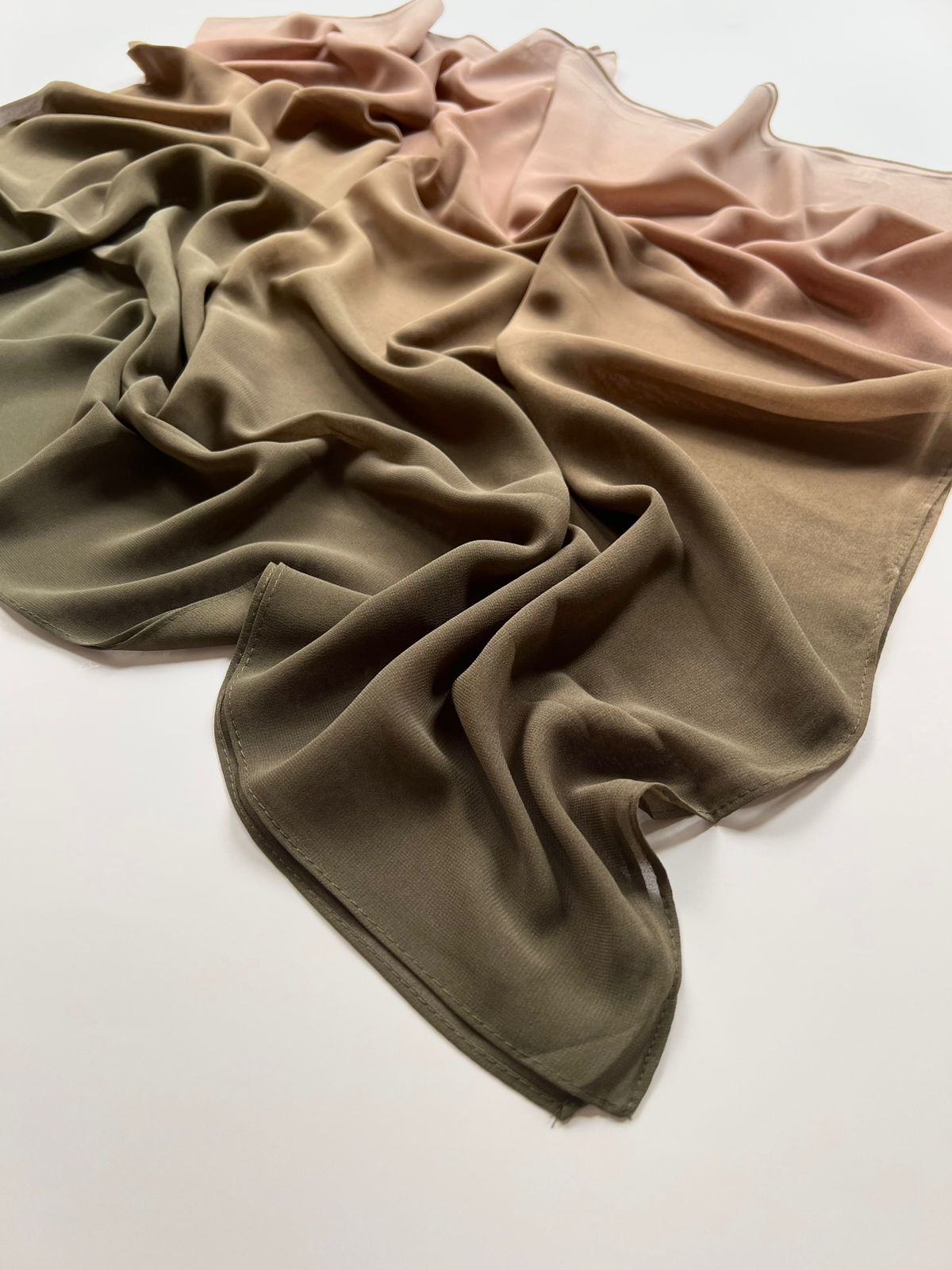 Ombre Georgette Hijab II - Sand Pearl