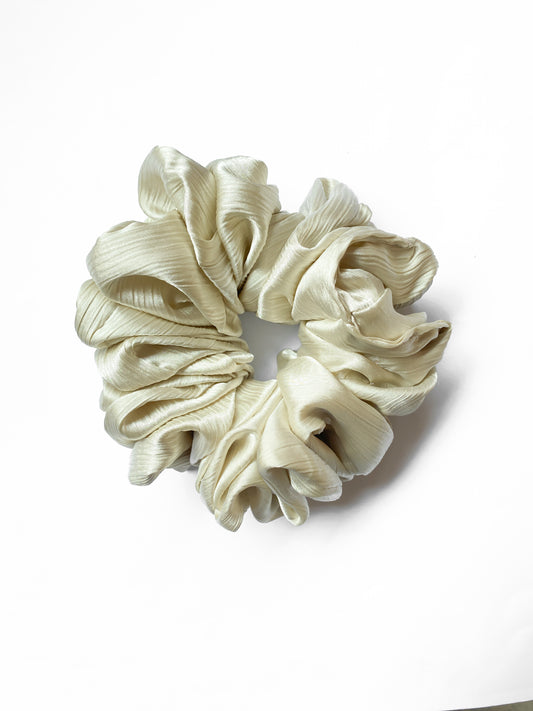 Silk Volumizing Scrunchie - Pale Vista