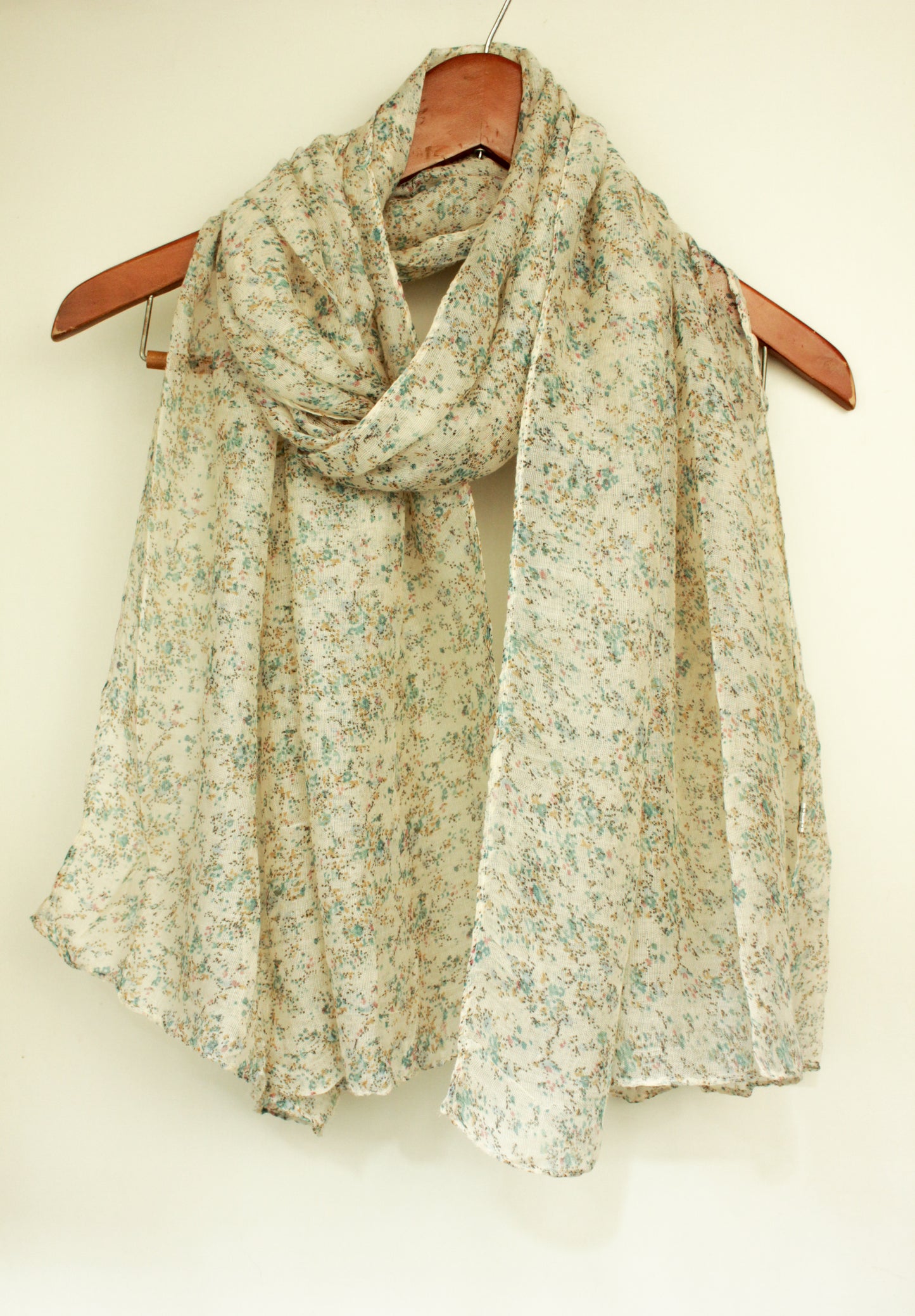 Monsoon Printed 07 - Cream/Sea Green